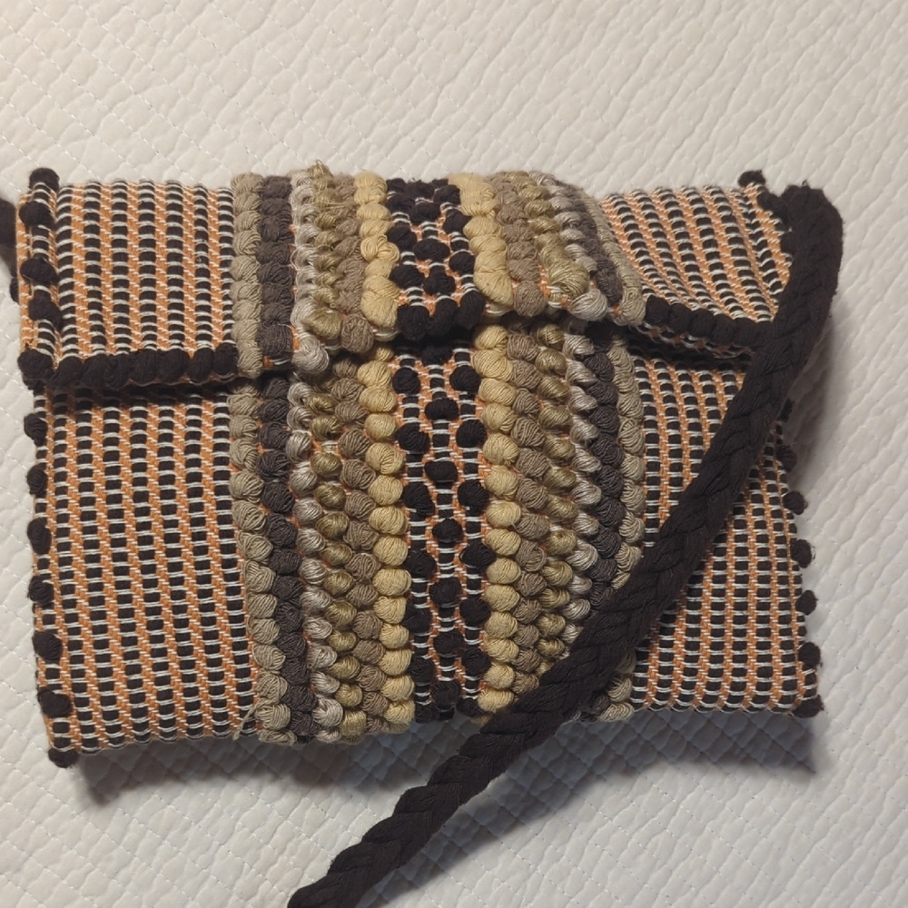 Handcrafted Multicolor Woven Shoulder Bag - Picture 3 of 6